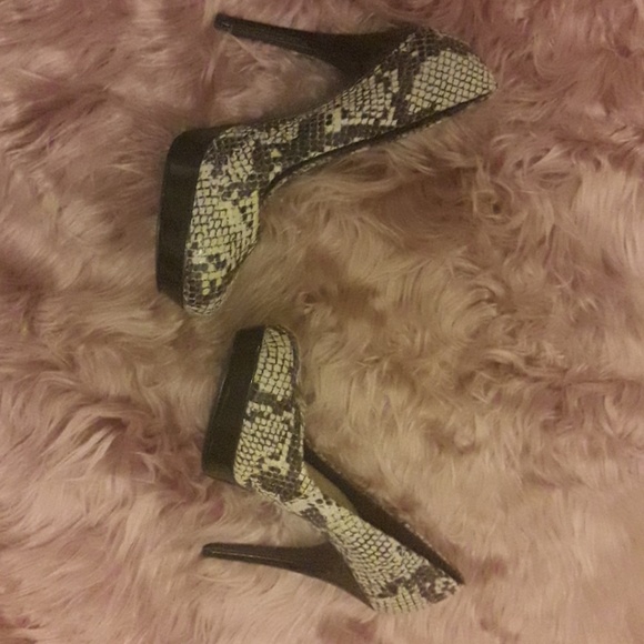 Arturochiang Platform Stiletto Pumps Size 6 - Picture 5 of 8
